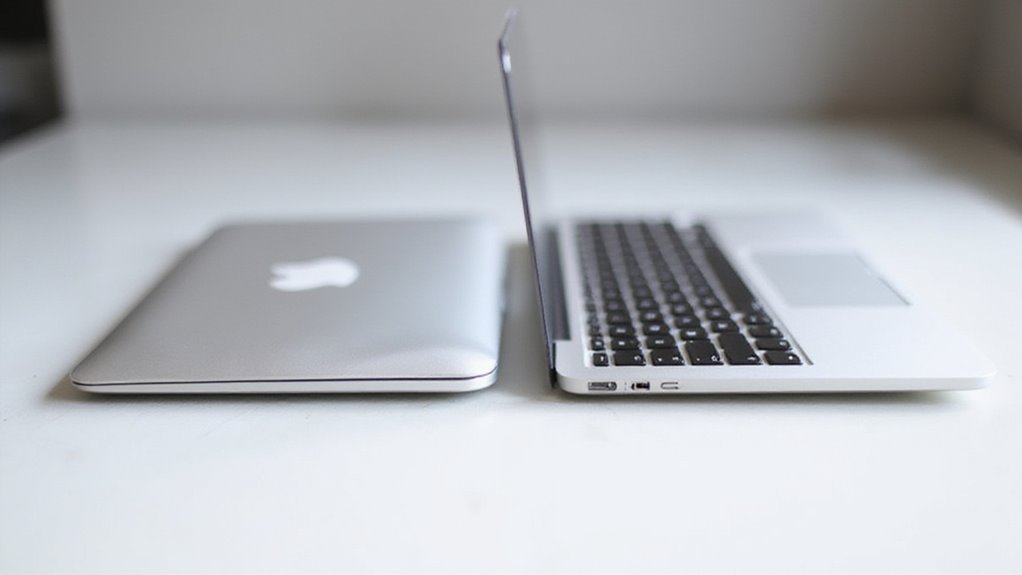 porównanie modeli laptopów Apple