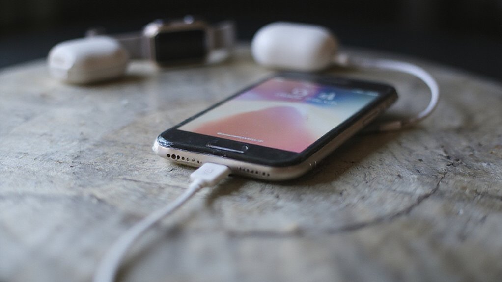 nawyki ładowania wpływają na zdrowie baterii