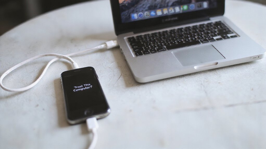 podłącz iphone do itunes