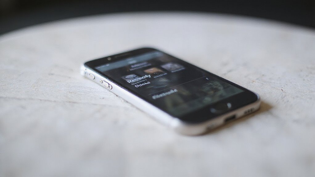 usunięte zdjęcia są przechowywane tymczasowo