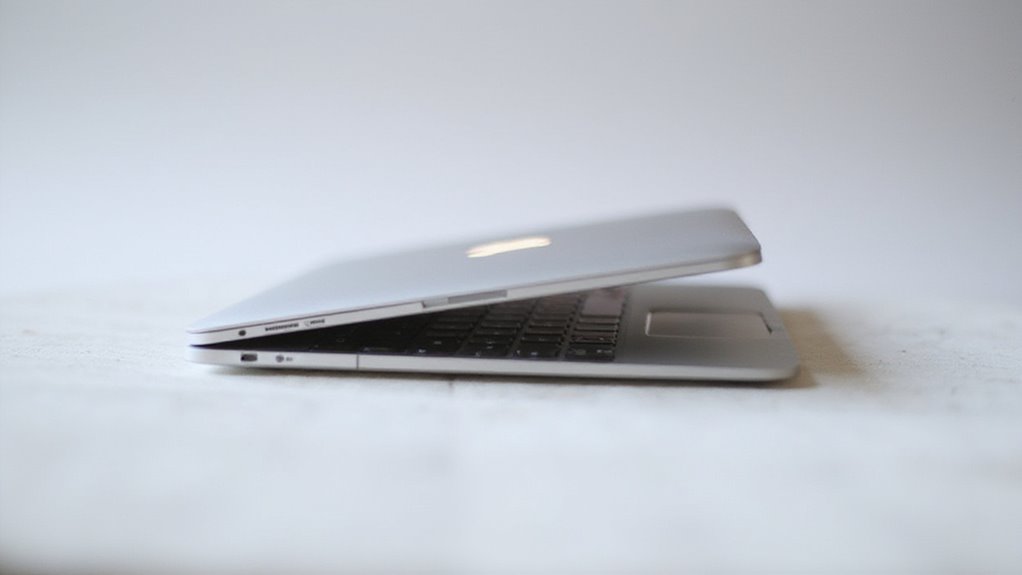 eleganckie, wysokowydajne laptopy Apple