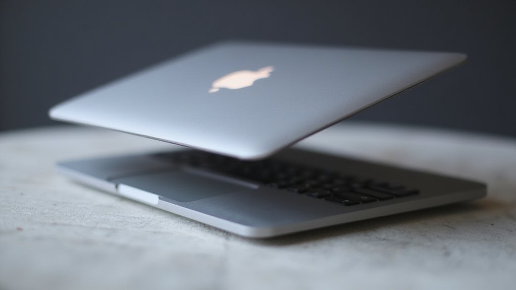 m1 chip wyświetlacz retina ssd