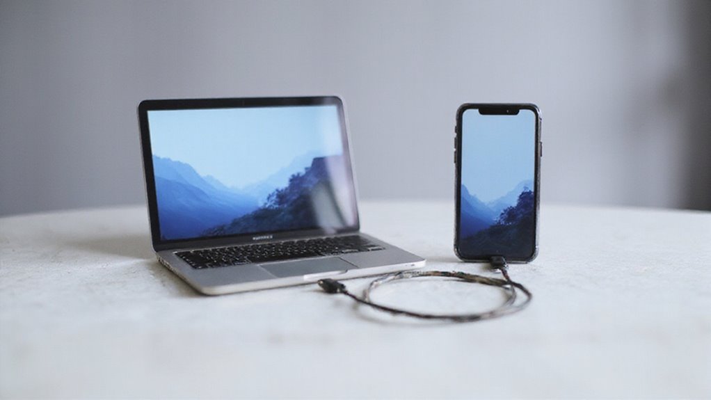 Bezproblemowa łączność iPhone'a i MacBooka