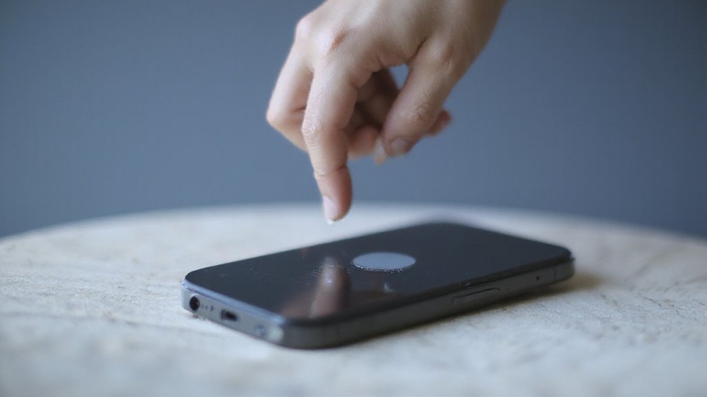 cisza odbiera bez odrzucania